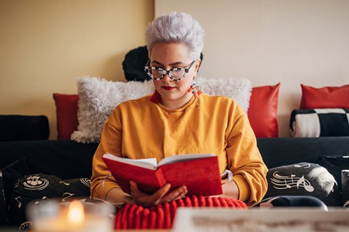 Η 21η Μαρτίου είναι η Παγκόσμια Ημέρα Ποίησης. Χαρίστε στον εαυτό σας ένα ποίημα.