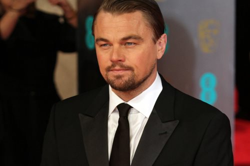 Ο Λεονάρντο Ντι Κάπριο προτρέπει τους ακόλουθους του να στηρίξουν φιλανθρωπικές οργανώσεις