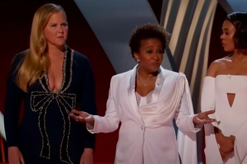 Όσκαρ 2022: Οι τρεις ανατρεπτικές παρουσιάστριες των Όσκαρ και τα καρφιά τους