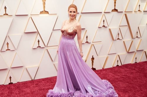 Jessica Chastain | Όσα πρέπει να γνωρίζεις για τη φετινή νικήτρια του Όσκαρ Α' Γυναικείου Ρόλου