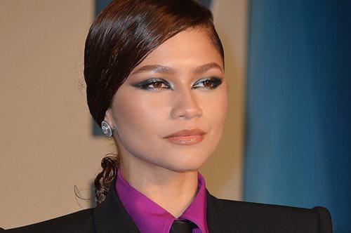 Spring has sprung | 4 τάσεις μακιγιάζ που θα φέρουν την άνοιξη στην καθημερινότητά σου