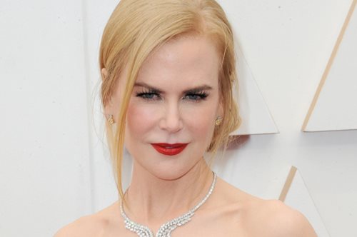10' Face Lift | Τα ιδιοφυή skincare gadgets που λατρεύει η Nicole Kidman