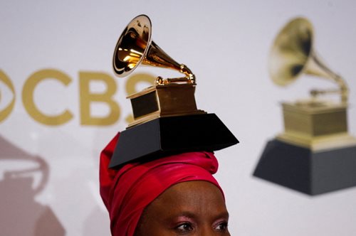 Grammys 2022 | Όλοι οι νικητές των μουσικών βραβείων