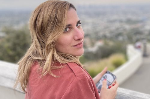 «Μεγάλωσα πια. Δεν με γοητεύουν τα ελαττώματα αλλά τα συγχωρώ»