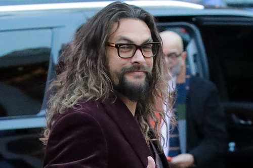 Τζέισον Μομόα: Παίρνει θέση για την υποτιθέμενη σχέση με την Κέιτ Μπεκινσέιλ