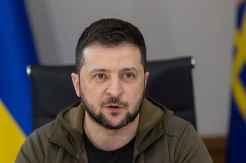 Ζελένσκι προς τη Βουλή των Ελλήνων: «Να μη γίνει η Μαριούπολη Θερμοπύλες»