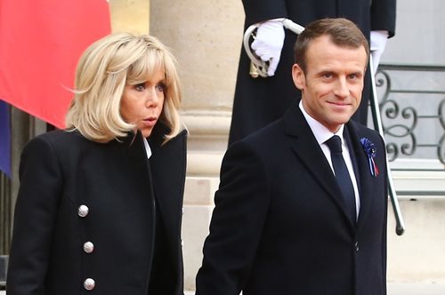 Η εξάρτηση του Εμανουέλ Μακρόν από τη Μπριζίτ 