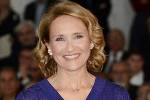 Η Μάρα Ζαχαρέα με ανοιξιάτικο casual look που μπορείς να αντιγράψεις 