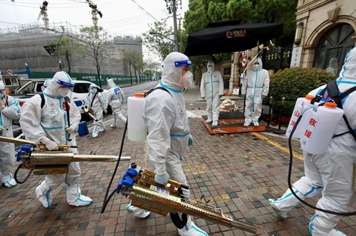 Lockdown: Τι συμβαίνει στη Σαγκάη και τρομοκρατούν τους κατοίκους;