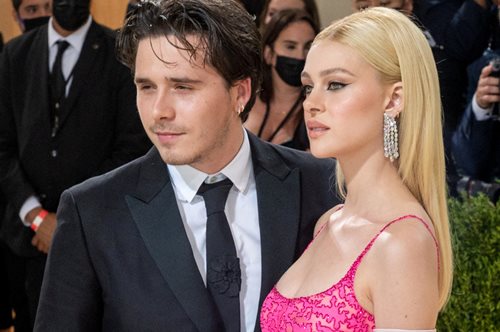 Μπέκαμ-Πελτζ: Τα δώρα του γάμου τους γίνονται  δωρεές στην Ουκρανία