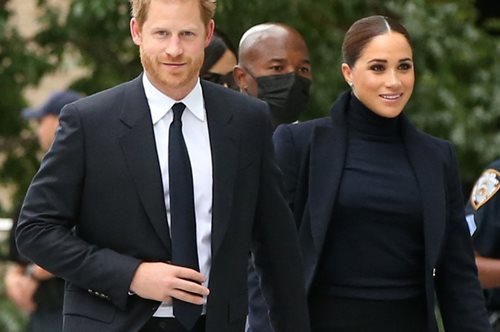  Μέγκαν Μαρκλ και πρίγκιπας Χάρι σε αιφνιδιαστική επίσκεψη στο παλάτι 