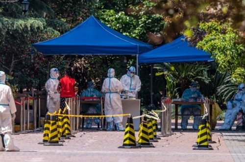 Covid 19: Στα όρια του πανικού μετά τους 3 πρώτους θανάτους στη Σαγκάη