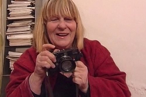 Λετίτσια Μπατάλια: η φωτογράφος που τα έβαλε με τη Μαφία