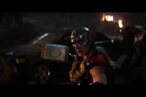 Δείτε τη Νάταλι Πόρτμαν ως Θορ στο τρέιλερ του 