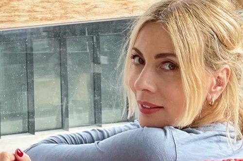  H Σμαράγδα Καρύδη συμπρωταγωνίστρια της Τζένης Καρέζη