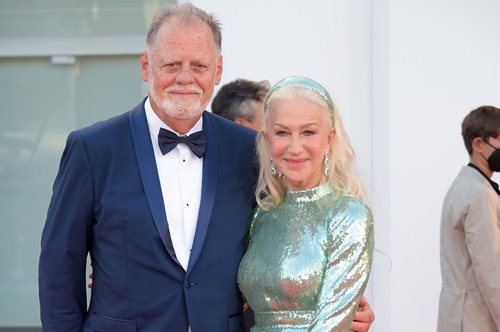 H Helen Mirren μοιράζεται τα μυστικά ενός καλού γάμου