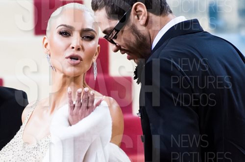 7 κιλά σε 3 εβδομάδες: Η ακραία δίαιτα της Κιμ Καρντάσιαν για τη λαμπερή της εμφάνιση στο Μet Gala