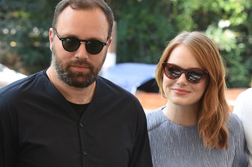 Έμα Στόουν: Πανηγυρίζει στο ΣΕΦ για την πρόκριση του Ολυμπιακού στο Final 4