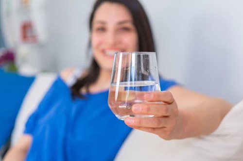 Το γνωρίζετε ότι πιθανότατα δεν πίνετε όσο νερό χρειάζεστε;