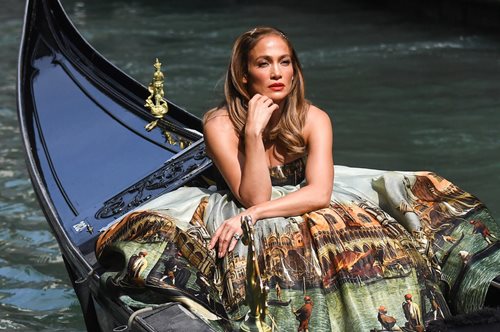 Sunkissed Glow: το μικρό μυστικό για να αποκτήσεις ένα διακριτικό μαύρισμα 