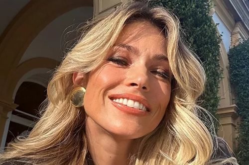 Βάσια Κωσταρά: Ο αντιγηραντικός ορός που φοράει καθημερινά της χαρίζει λαμπερή, νεανική επιδερμίδα