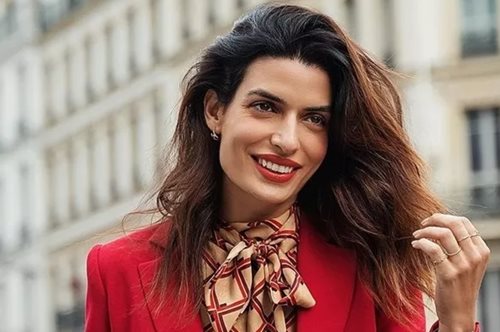 Αγνώριστη η Τόνια Σωτηροπούλου: Η εμφάνιση της ηθοποιού με πιο μακριά μαλλιά από ποτέ