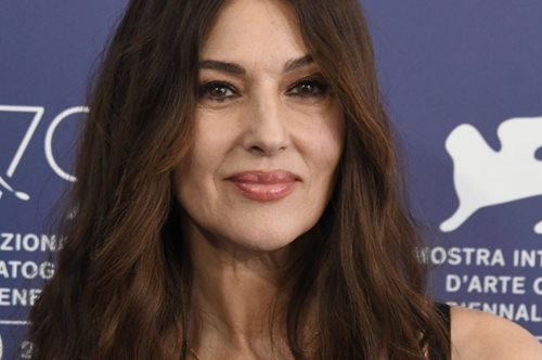 Mόνικα Μπελούτσι: Πώς έκανε τους followers της να 