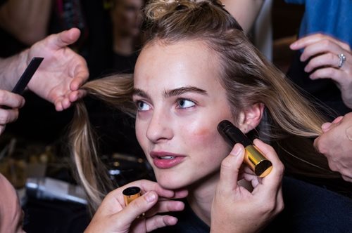 Αναλλοίωτο Μακιγιάζ από το πρωί έως το βράδυ