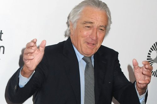 Ο Ρόμπερτ Ντε Νίρο είναι ένας 79χρονος χαζομπαμπάς