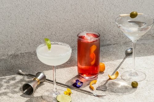 Πώς 3 cocktails μπορούν να κάνουν πιο δροσερό το φετινό καλοκαίρι