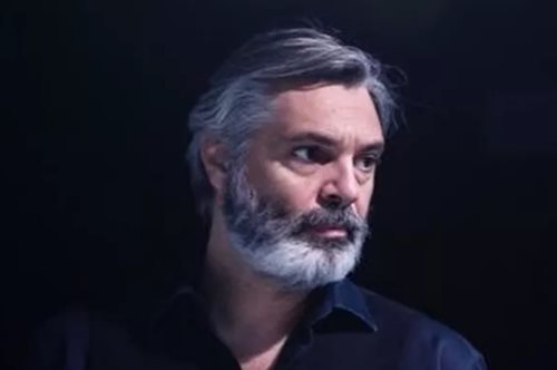 Γενέθλια για τον Άλκη Κούρκουλο: Η σπάνια φωτογραφία με τη σύντροφο και τους φίλους του