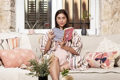 Πώς θα φέρεις το καλοκαίρι στη διακόσμηση του σπιτιού σου με εύκολους τρόπους