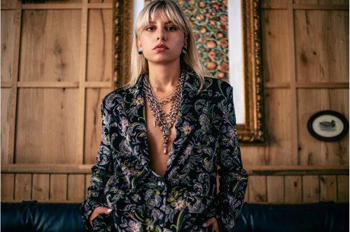 HELMI sample bazaar & more: Goes downtown !