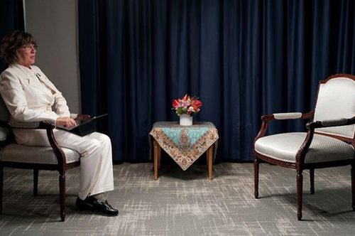 H Κριστιάν Αμανπούρ αρνήθηκε να φορέσει μαντίλα σε συνέντευξη με τον Ιρανό Πρόεδρο στην Νέα Υόρκη κι εκείνος δεν εμφανίστηκε ποτέ