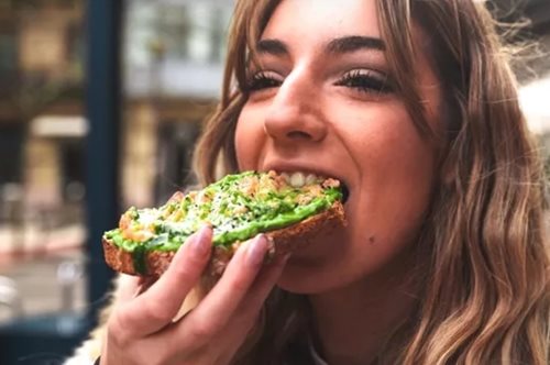 Είναι το αβοκάντο η 