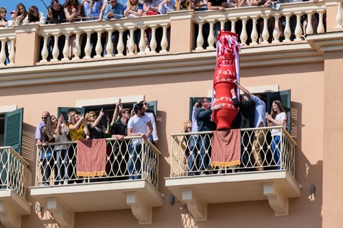 Πού θα ταξιδέψουν οι Έλληνες το φετινό Πάσχα - Οι top προορισμοί εσωτερικού και εξωτερικού
