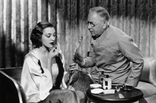 Η ανατρεπτική διαφήμιση για το high society lipstick του Max Factor πριν από 65 χρόνια