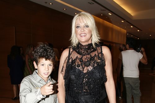 18 χρόνια πριν: Η Ρούλα Κορομηλά με τον γιο του πρώην συζύγου της Νάσου Γαλακτερού