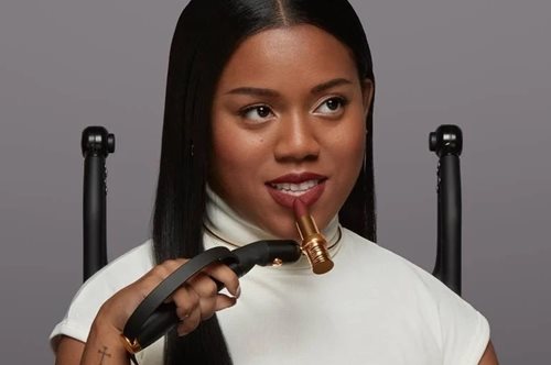 To πρώτο gadget εφαρμογής μακιγιάζ για άτομα με μειωμένη κινητικότητα