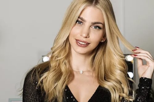 Πώς θα κάνεις το απόλυτο χριστουγεννιάτικο μακιγιάζ με λίγες μόνο κινήσεις