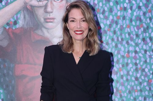 Πώς θα φορέσεις ένα sequin παντελόνι από το πρωί έως το βράδυ; Η Βίκυ Καγιά προτείνει