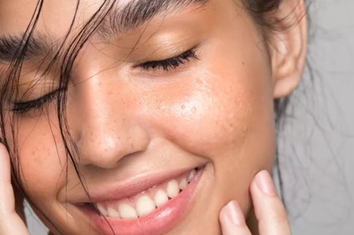 Το προϊόν που κάνει τα μαύρα στίγματα σε μύτη-μέτωπο-πιγούνι παρελθόν