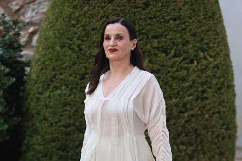 Καρυοφυλλιά Καραμπέτη: Με τα πιο δημοφιλή χρώματα του φθινοπώρου στο Ηρώδειο