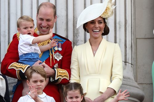 Ο πρίγκιπας Λούις γίνεται πέντε χρονών: Τα αξιολάτρευτα καρέ του μικρού πρίγκιπα