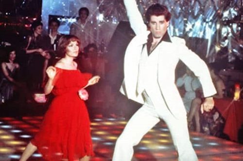 Εσείς θα αγοράζατε το λευκό κοστούμι του Τζον Τραβόλτα από το Saturday Night Fever αντί 200.000 ευρώ;