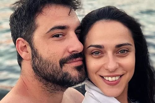 H Ευαγγελία Συριοπούλου μόλις παντρεύτηκε: Το μεγάλο χαμόγελο ευτυχίας και το πάρτι μετά τον γάμο