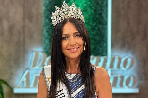 60χρονη στέφθηκε Miss Buenos Aires και θα διαγωνιστεί για τον τίτλο Μις Υφήλιος