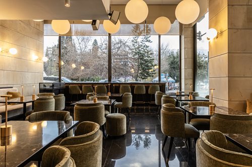 Πάσχα στο NJV Athens Plaza: Γιορτινά μενού & πασχαλινό catering για το σπίτι σας