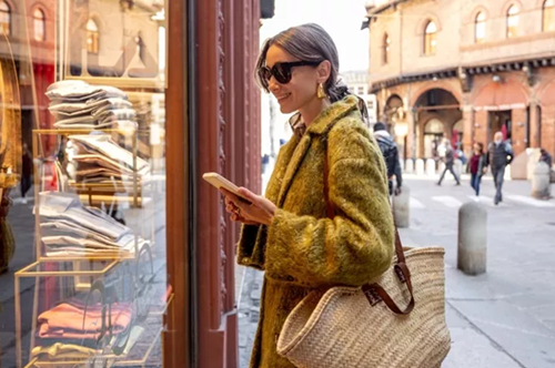 #WeLoveFashion: Πώς ανανέωσα το στιλ μου σύμφωνα με τις τάσεις του φθινοπώρου