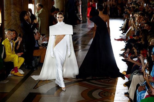 Φόρος τιμής στη Μαρία Κάλλας η κολεξιόν του Stephane Rolland στην Εβδομάδα Μόδας στο Παρίσι